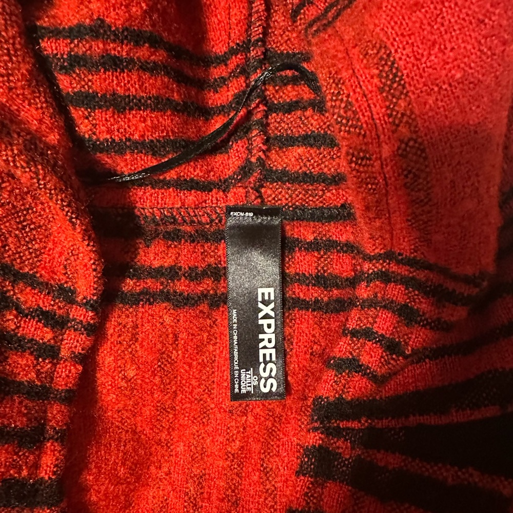 Express Poncho - Picture 2 of 5